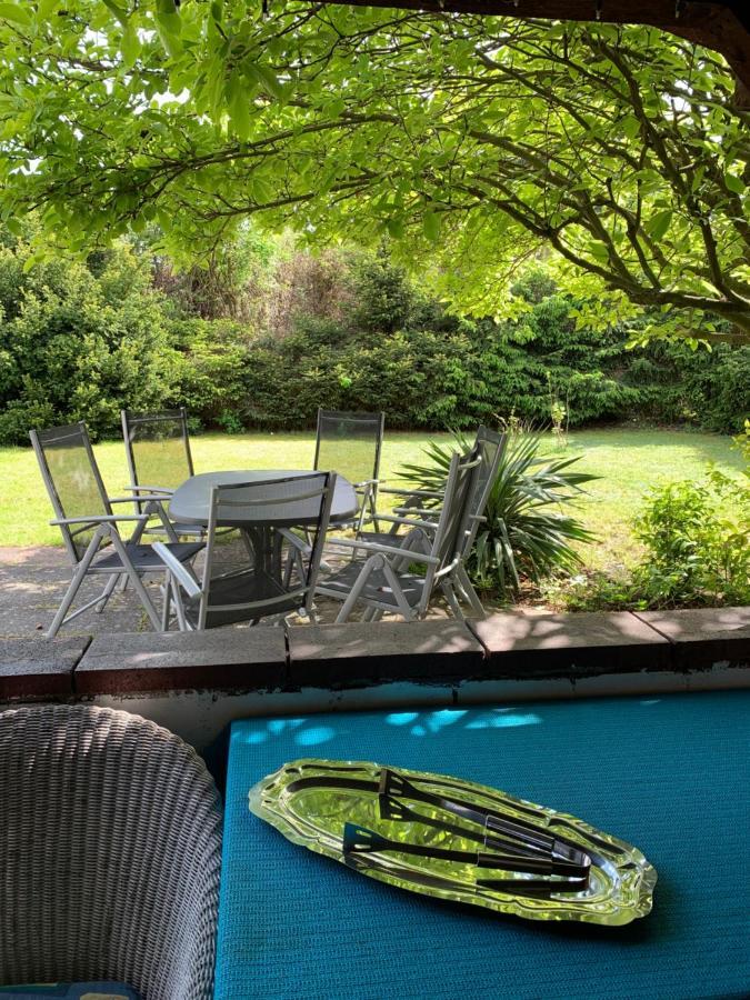 Ferienwohnung Mit Garten In Koeln Extérieur photo