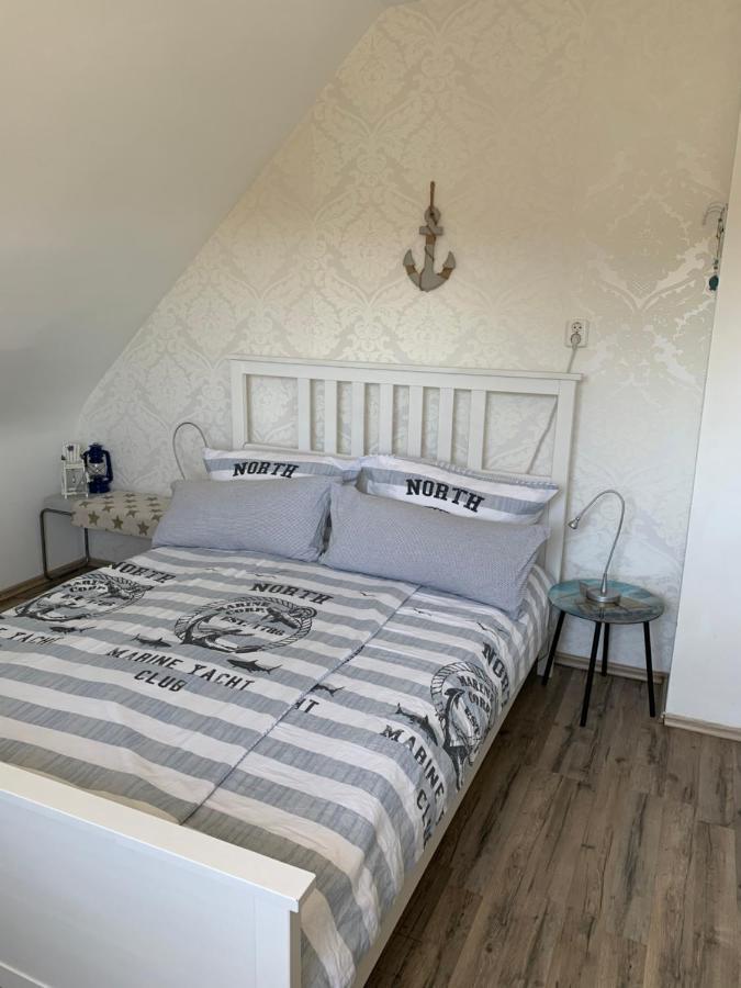 Ferienwohnung Mit Garten In Koeln Extérieur photo